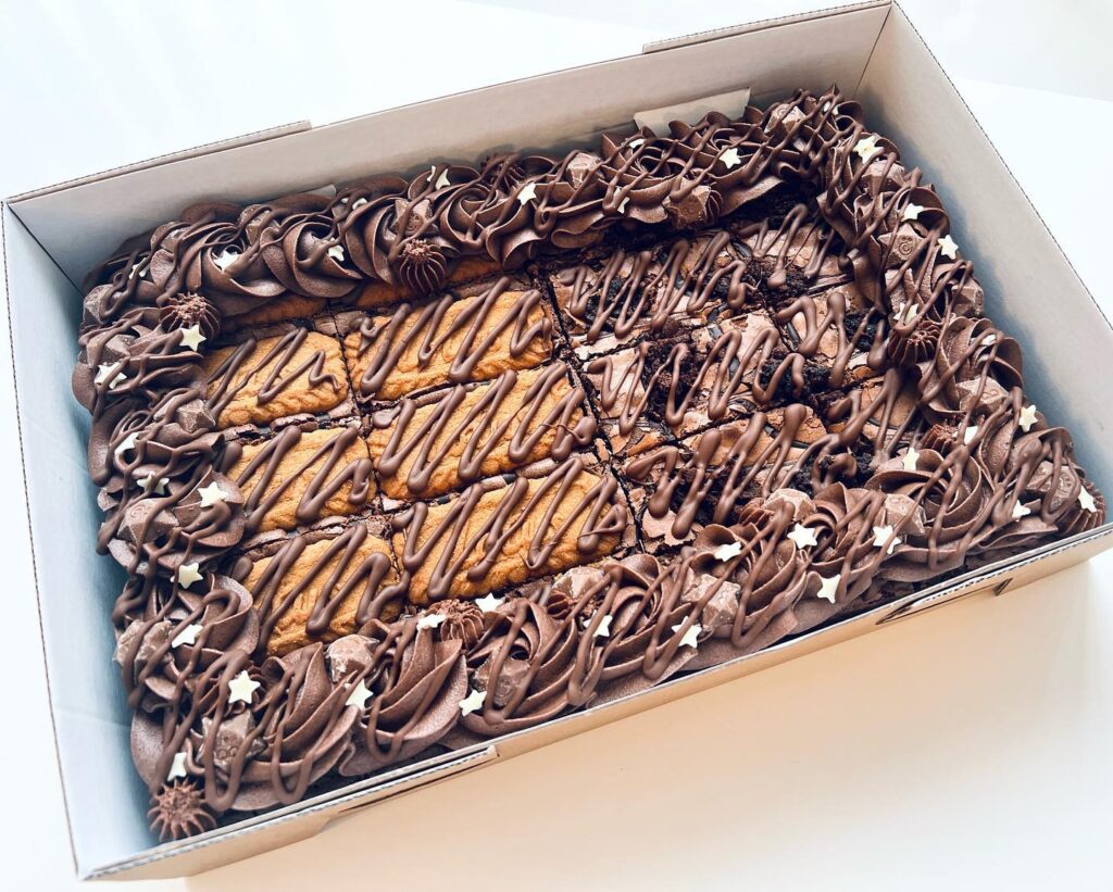 Instagram post from delish.bakery.uk. This post is in position 44.