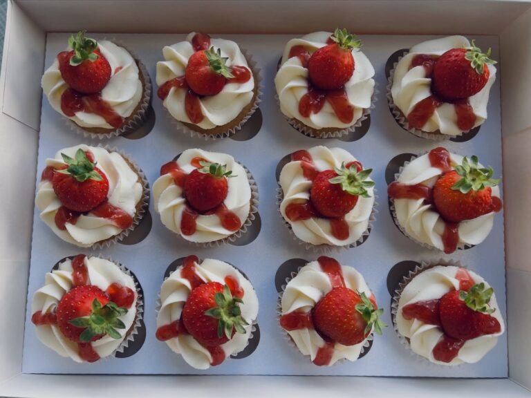 Instagram post from delish.bakery.uk. This post is in position 2.