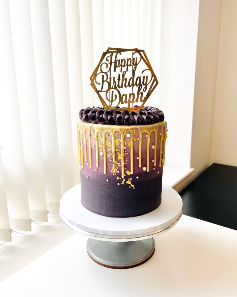 Instagram post from delish.bakery.uk. This post is in position 33.