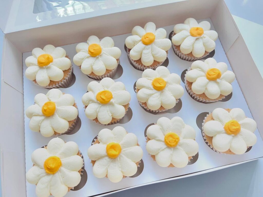 Instagram post from delish.bakery.uk. This post is in position 18.