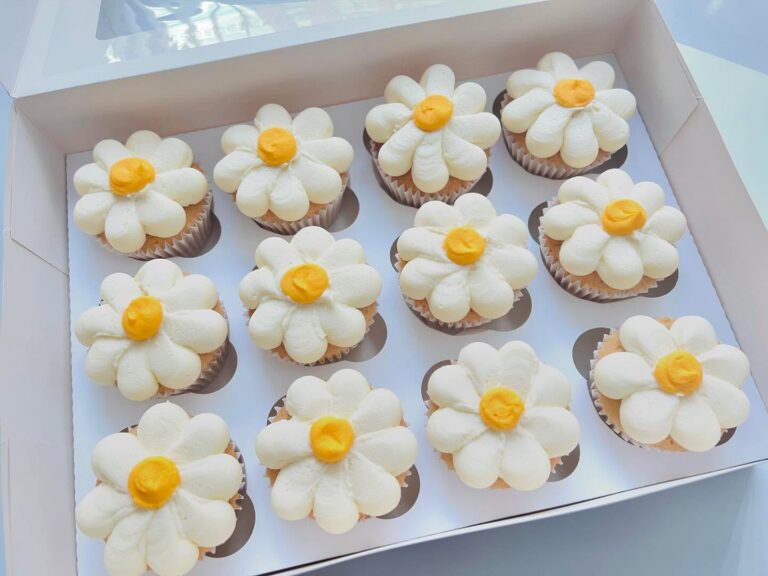 Instagram post from delish.bakery.uk. This post is in position 19.