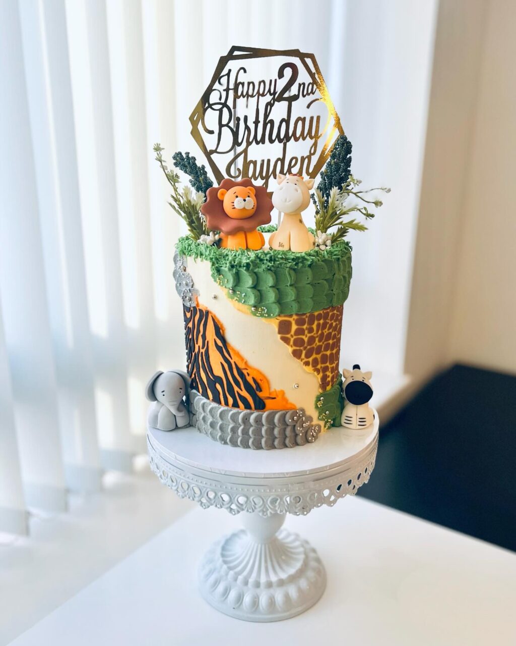 Instagram post from delish.bakery.uk. This post is in position 26.
