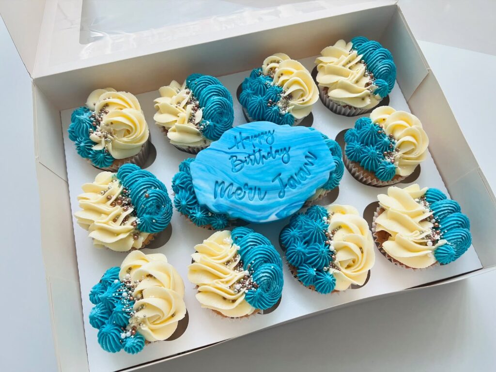 Instagram post from delish.bakery.uk. This post is in position 17.