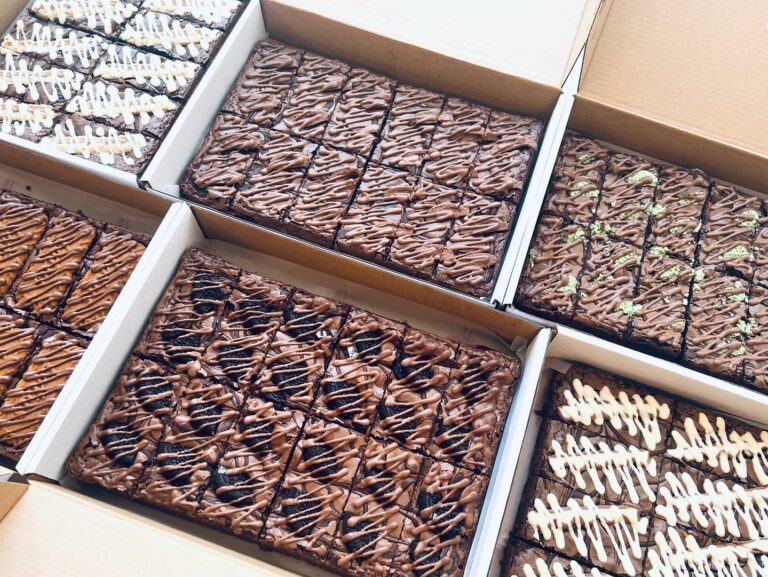 Instagram post from delish.bakery.uk. This post is in position 35.